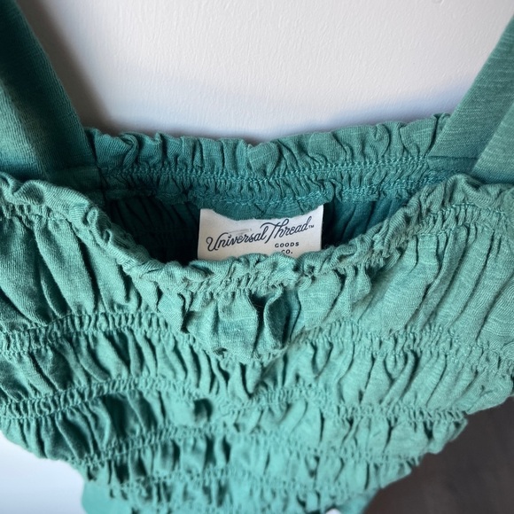 💙 Buy 1 get 1 free💙 Universal Thread Green Smocked Women's Top - Picture 2 of 5